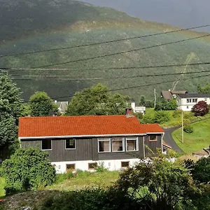 Apartment Cosy Ground Floor With Three Bedrooms, Bergen